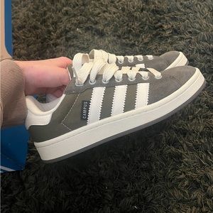 Adidas campus 00’s men’s size 5 1/2